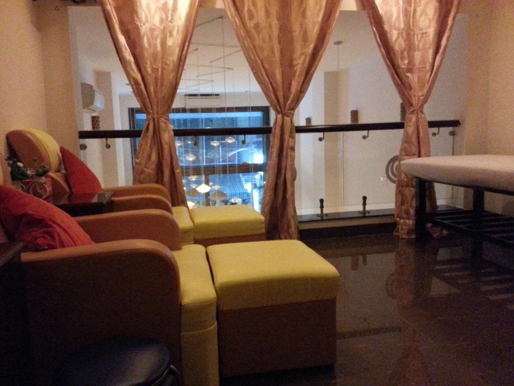 Pink Tulip Hotel Ho Chi Minh City Εξωτερικό φωτογραφία